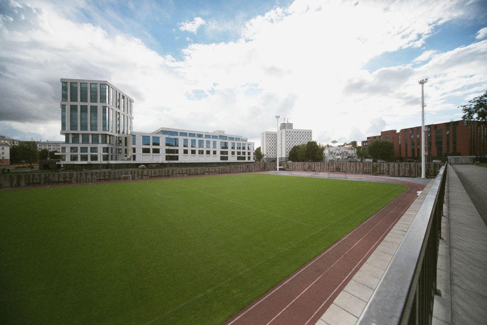 Understanding Synthetic Turf Options for Tennis Court Development